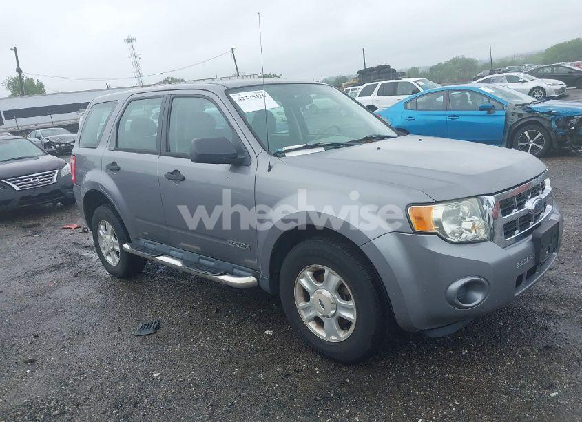 2008 Ford Escape XLS (VIN 1FMCU92Z08KE45688) main photo