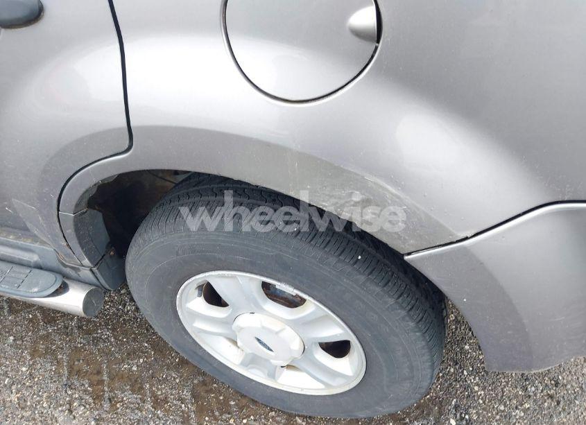 Photo 13 of 2008 Ford Escape XLS (VIN 1FMCU92Z08KE45688)