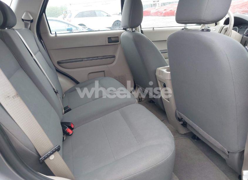 Photo 8 of 2008 Ford Escape XLS (VIN 1FMCU92Z08KE45688)