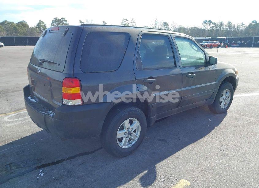 Photo 4 of 2007 Ford Escape XLS/XLS MANUAL (VIN 1FMCU92Z27KA20312)