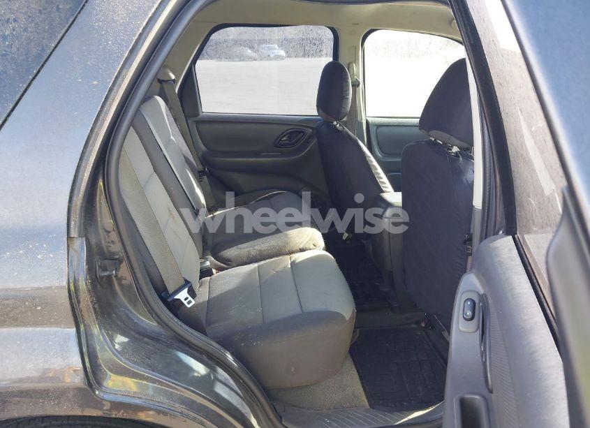 Photo 8 of 2007 Ford Escape XLS/XLS MANUAL (VIN 1FMCU92Z27KA20312)