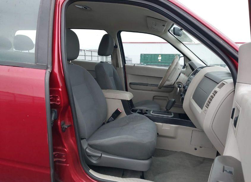 Photo 5 of 2008 Ford Escape XLS (VIN 1FMCU92Z38KB59804)
