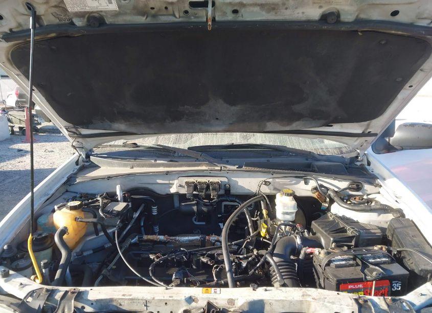 Photo 10 of 2005 Ford Escape XLS (VIN 1FMCU92Z45KD72689)