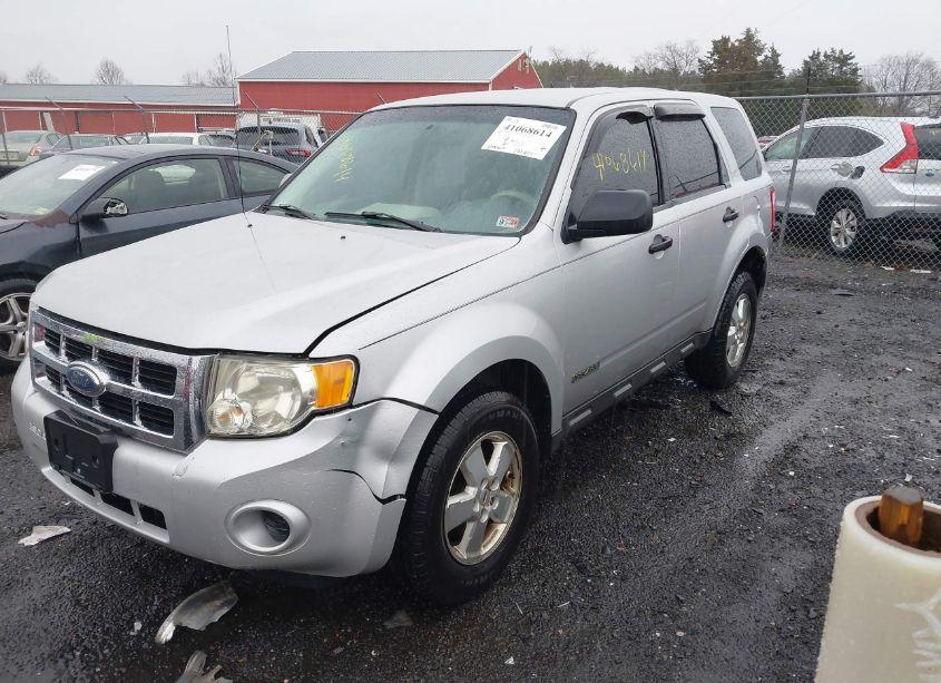Photo 2 of 2008 Ford Escape XLS (VIN 1FMCU92Z68KA97511)