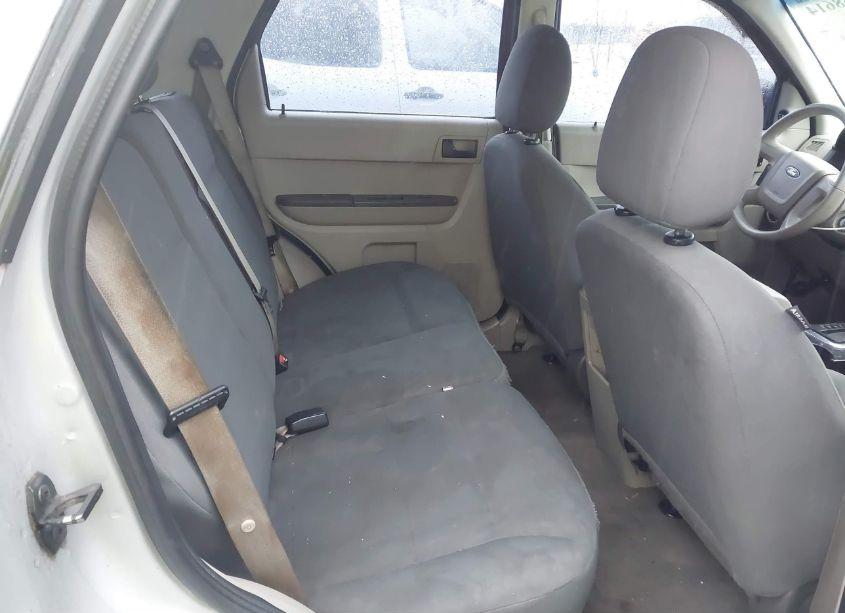 Photo 8 of 2008 Ford Escape XLS (VIN 1FMCU92Z68KA97511)