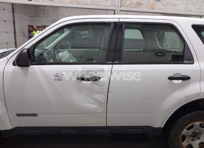 Photo 14 of 2008 Ford Escape XLS (VIN 1FMCU92Z78KD86686)