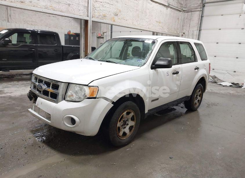 Photo 2 of 2008 Ford Escape XLS (VIN 1FMCU92Z78KD86686)