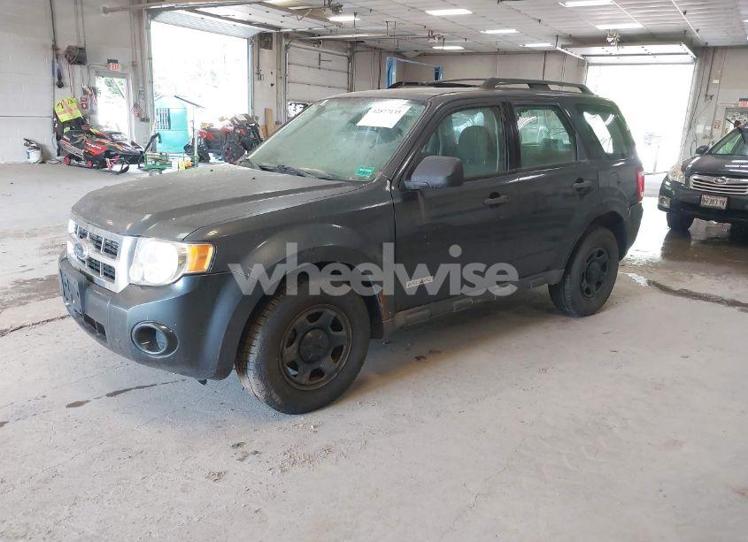 Photo 2 of 2008 Ford Escape XLS (VIN 1FMCU92Z98KB27455)