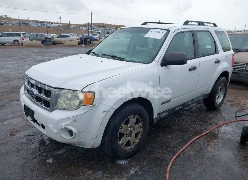 Photo 2 of 2008 Ford Escape XLS (VIN 1FMCU92Z98KC79994)