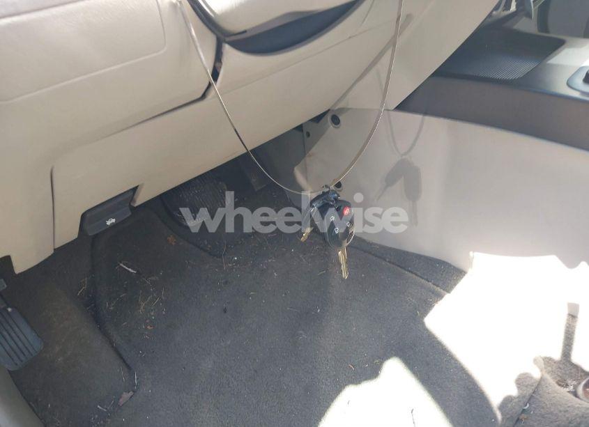 Photo 11 of 2008 Ford Escape XLS (VIN 1FMCU92ZX8KC32439)