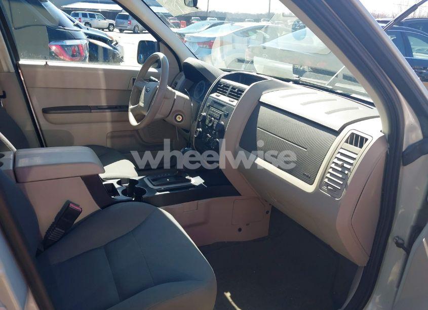 Photo 5 of 2008 Ford Escape XLS (VIN 1FMCU92ZX8KC32439)