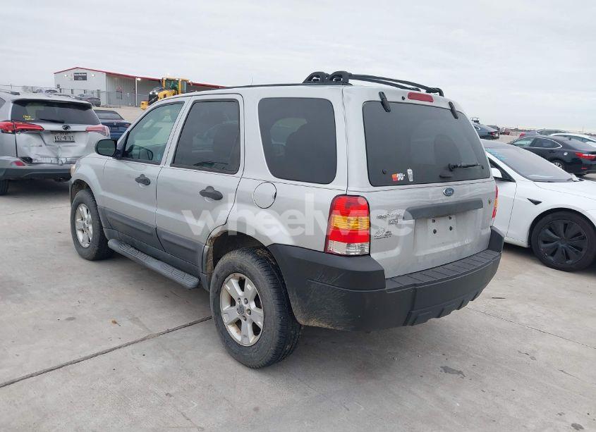Photo 3 of 2007 Ford Escape XLT/XLT SPORT (VIN 1FMCU93107KB60996)