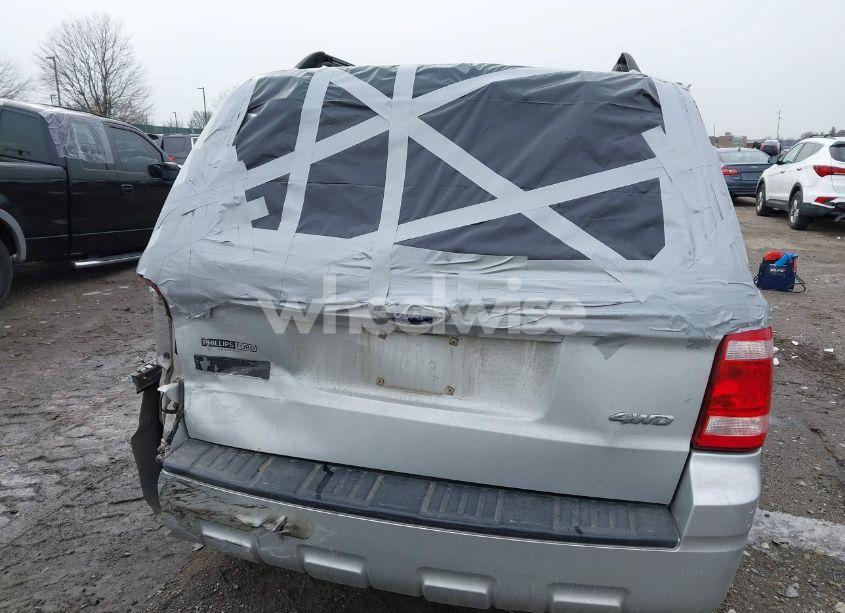 Photo 13 of 2008 Ford Escape XLT (VIN 1FMCU93108KA76906)