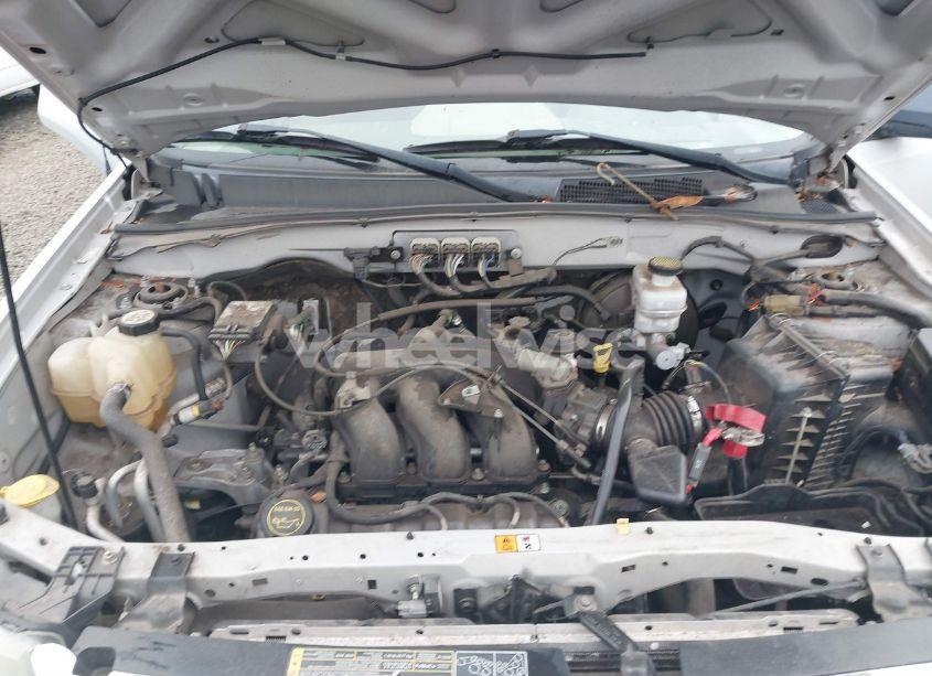 Photo 10 of 2008 Ford Escape XLT (VIN 1FMCU93108KB75838)