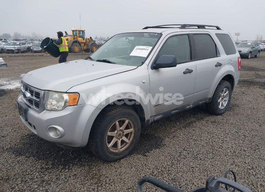 Photo 2 of 2008 Ford Escape XLT (VIN 1FMCU93108KB75838)
