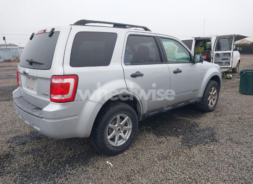 Photo 4 of 2008 Ford Escape XLT (VIN 1FMCU93108KB75838)