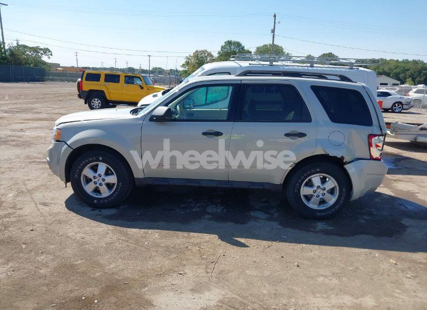 Photo 14 of 2008 Ford Escape XLT (VIN 1FMCU93108KB89660)