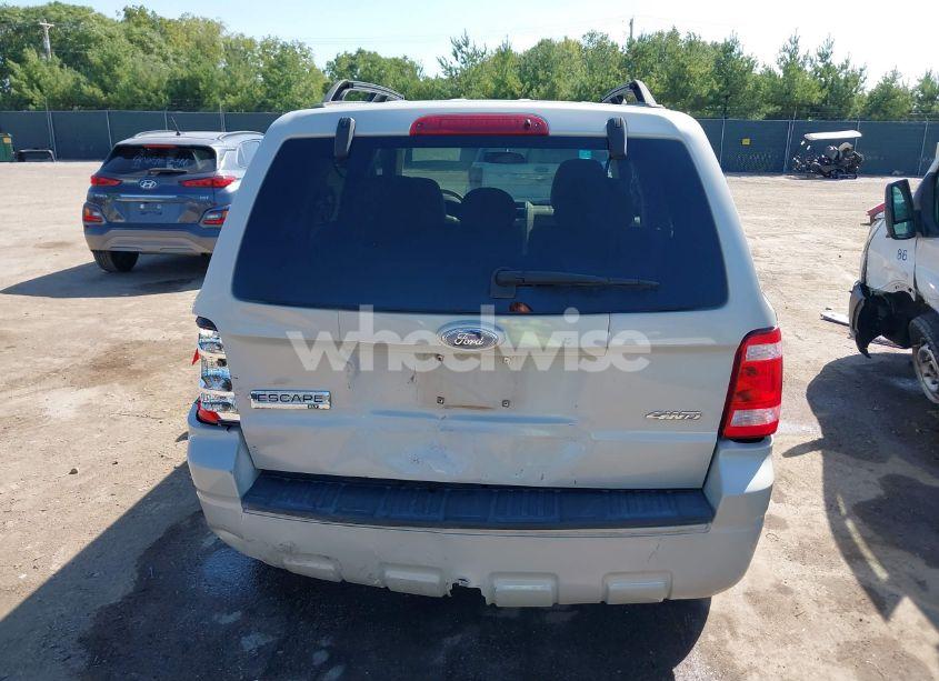 Photo 16 of 2008 Ford Escape XLT (VIN 1FMCU93108KB89660)