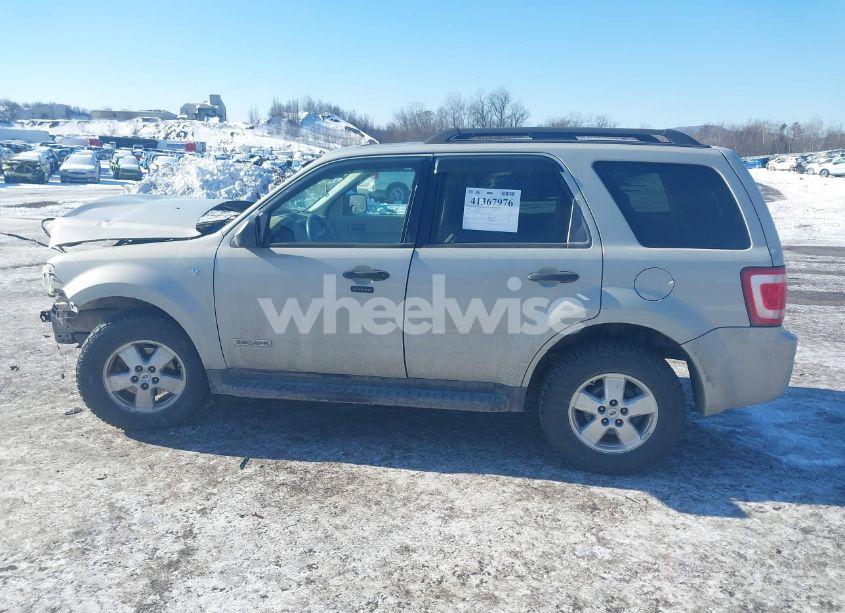 Photo 14 of 2008 Ford Escape XLT (VIN 1FMCU93108KC09941)