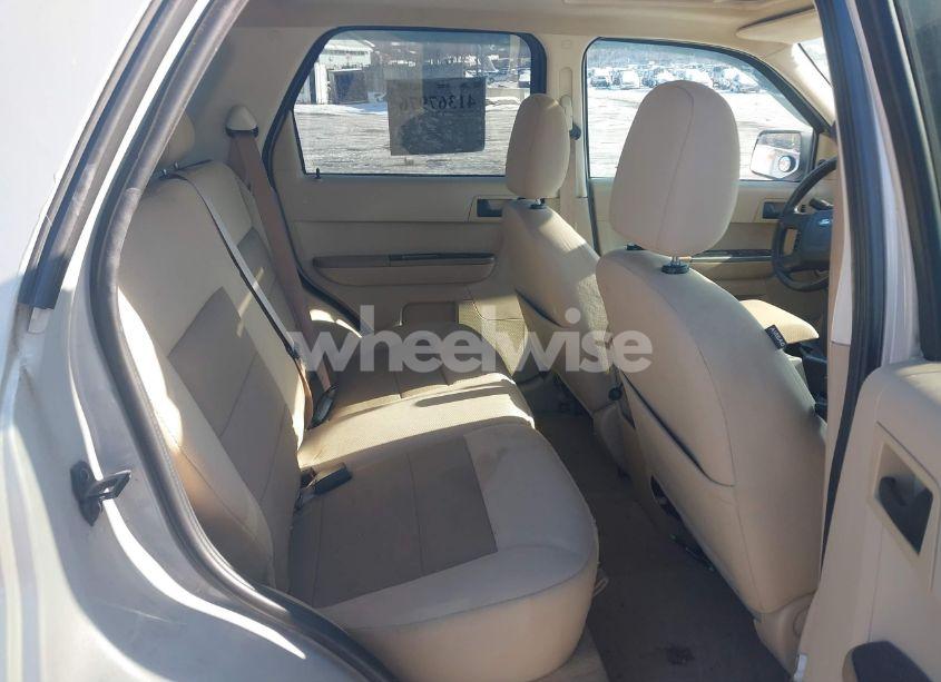 Photo 8 of 2008 Ford Escape XLT (VIN 1FMCU93108KC09941)