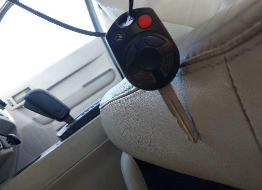 Photo 11 of 2008 Ford Escape XLT (VIN 1FMCU93108KC65569)