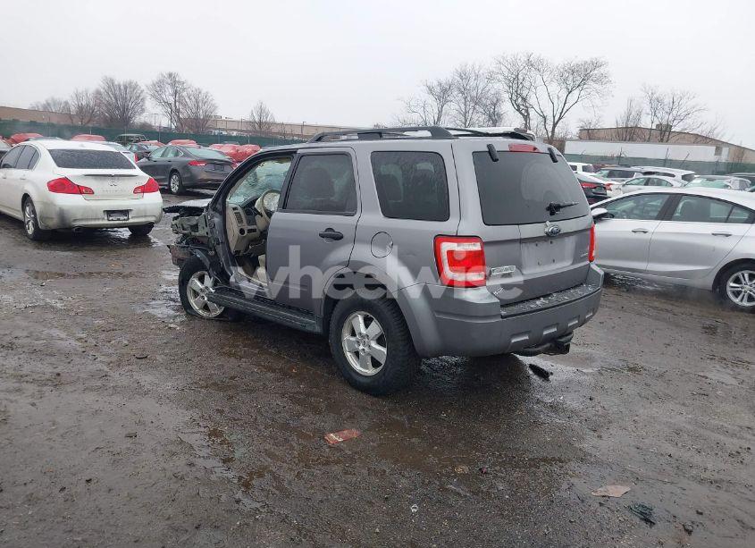 Photo 3 of 2008 Ford Escape XLT (VIN 1FMCU93108KC93341)