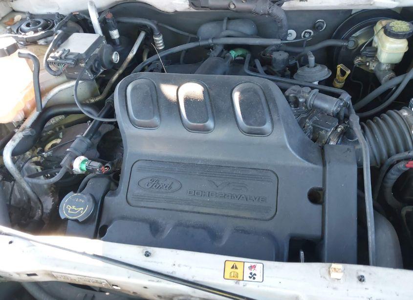 Photo 10 of 2004 Ford Escape XLT (VIN 1FMCU93114KB50408)