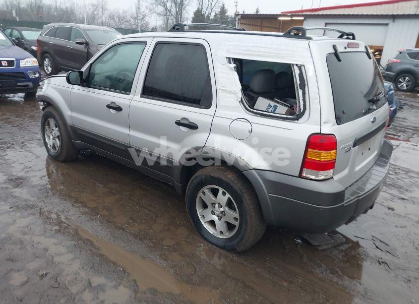 Photo 3 of 2005 Ford Escape XLT (VIN 1FMCU93115KA65117)