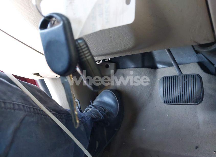 Photo 11 of 2005 Ford Escape XLT (VIN 1FMCU93115KB29320)