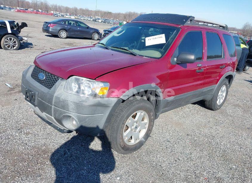 Photo 2 of 2005 Ford Escape XLT (VIN 1FMCU93115KB29320)