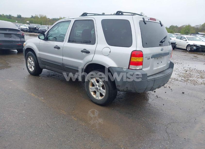 Photo 3 of 2005 Ford Escape XLT (VIN 1FMCU93115KC10947)