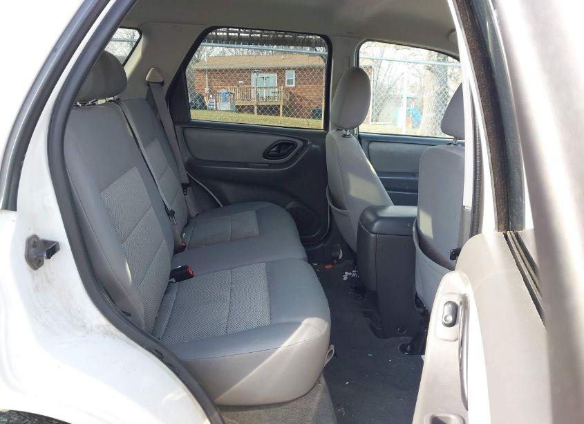 Photo 8 of 2007 Ford Escape XLT/XLT SPORT (VIN 1FMCU93117KA75147)