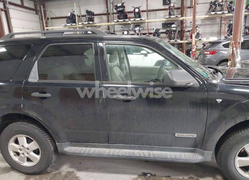 Photo 13 of 2008 Ford Escape XLT (VIN 1FMCU93118KA82164)