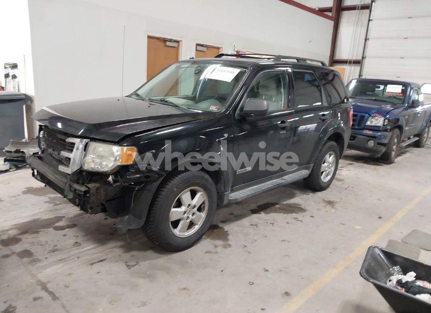 Photo 2 of 2008 Ford Escape XLT (VIN 1FMCU93118KA82164)