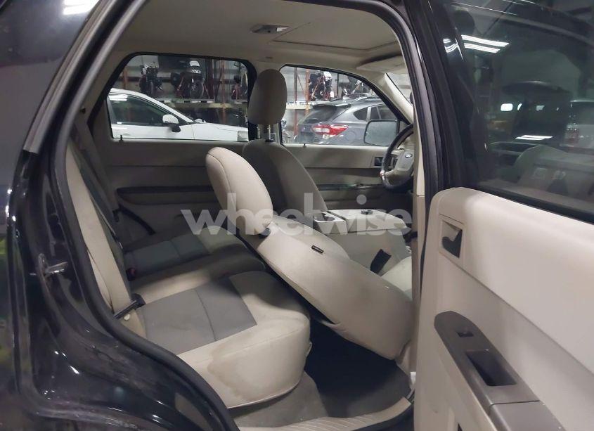 Photo 8 of 2008 Ford Escape XLT (VIN 1FMCU93118KA82164)