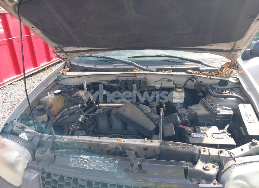 Photo 10 of 2005 Ford Escape XLT (VIN 1FMCU93125KA25998)