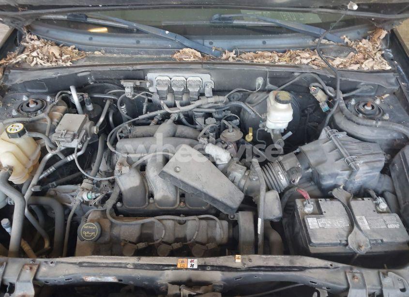 Photo 10 of 2005 Ford Escape XLT (VIN 1FMCU93125KA89457)