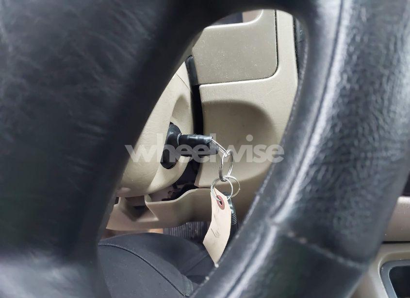 Photo 11 of 2005 Ford Escape XLT (VIN 1FMCU93125KB07004)