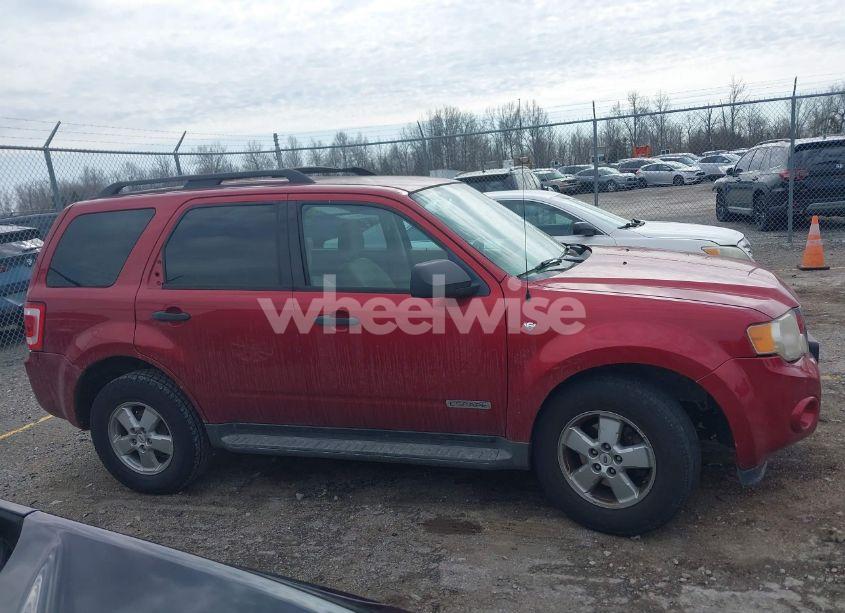 Photo 13 of 2008 Ford Escape XLT (VIN 1FMCU93128KA27142)