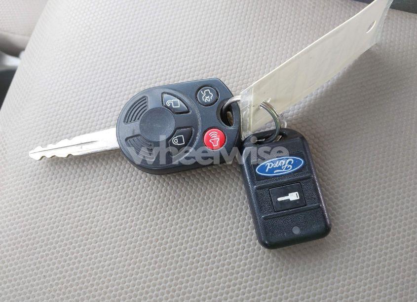 Photo 11 of 2008 Ford Escape XLT (VIN 1FMCU93128KA42725)