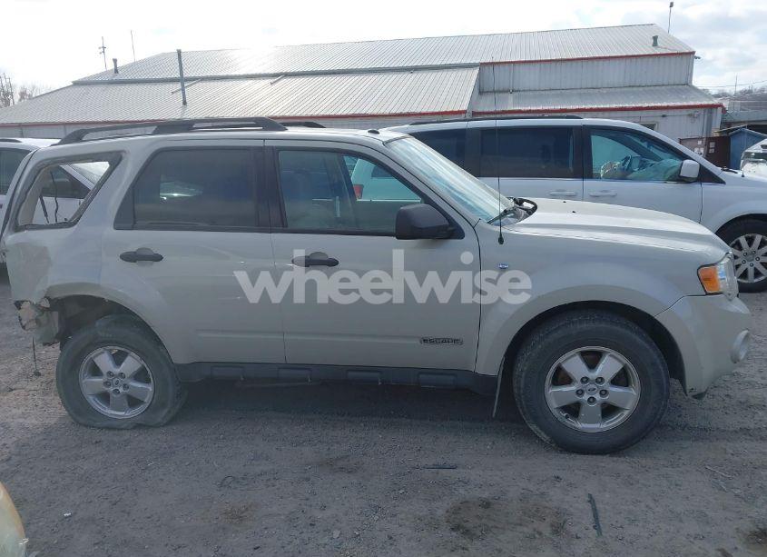 Photo 14 of 2008 Ford Escape XLT (VIN 1FMCU93128KA42725)