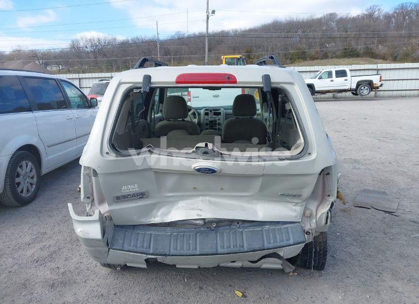 Photo 17 of 2008 Ford Escape XLT (VIN 1FMCU93128KA42725)