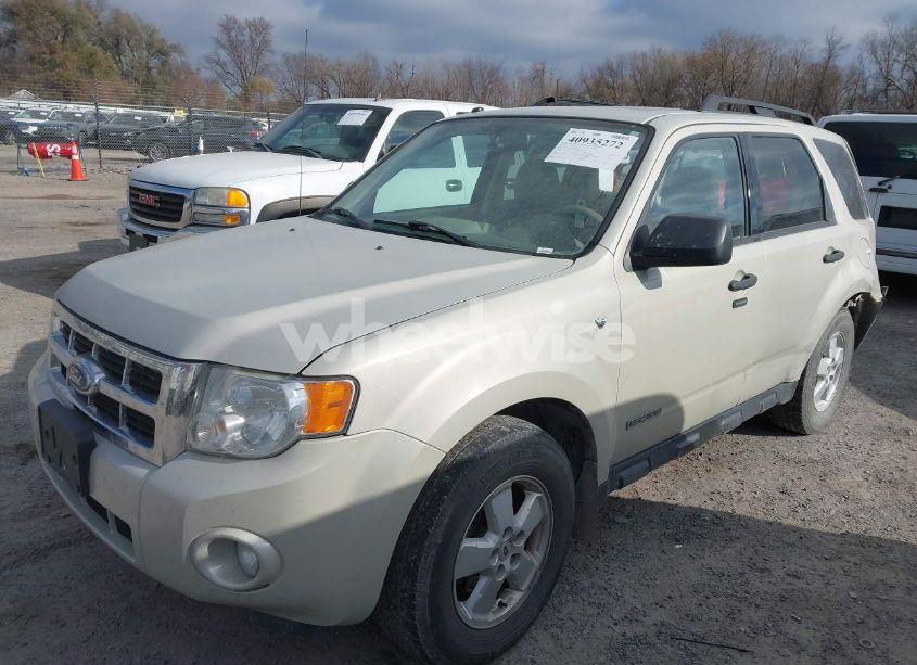 Photo 2 of 2008 Ford Escape XLT (VIN 1FMCU93128KA42725)