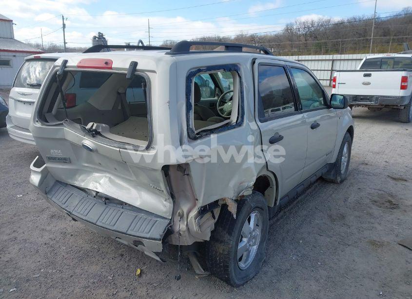 Photo 4 of 2008 Ford Escape XLT (VIN 1FMCU93128KA42725)