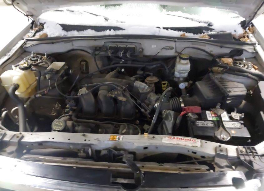 Photo 10 of 2008 Ford Escape XLT (VIN 1FMCU93128KA66636)