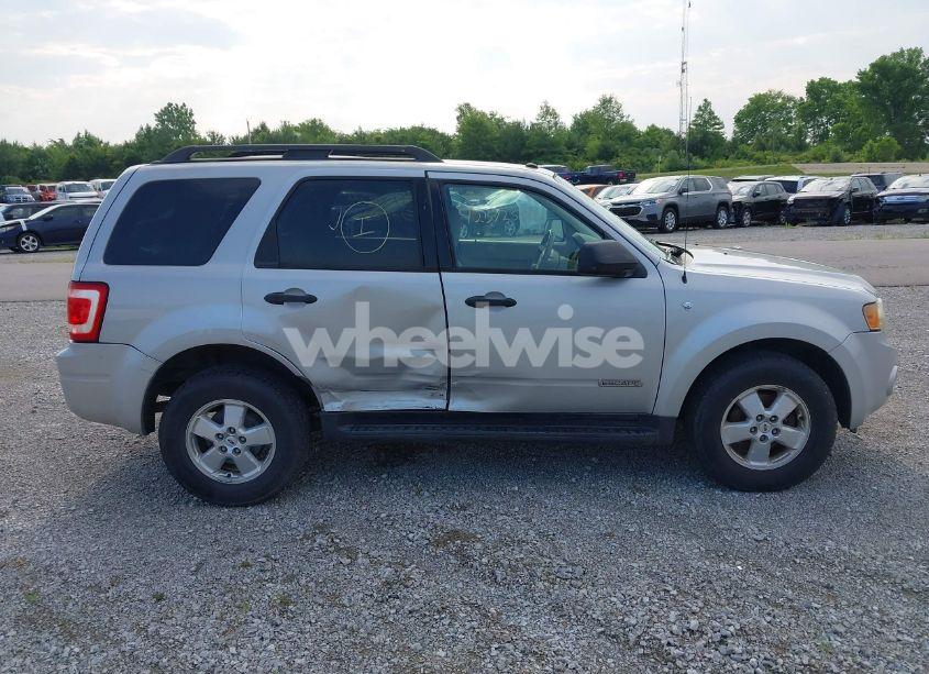 Photo 13 of 2008 Ford Escape XLT (VIN 1FMCU93128KC01646)
