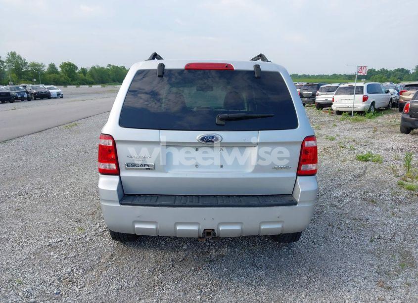 Photo 16 of 2008 Ford Escape XLT (VIN 1FMCU93128KC01646)