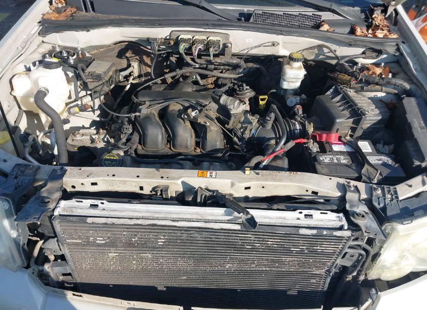 Photo 10 of 2008 Ford Escape XLT (VIN 1FMCU93128KC40026)