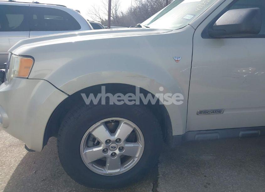 Photo 6 of 2008 Ford Escape XLT (VIN 1FMCU93128KD40692)
