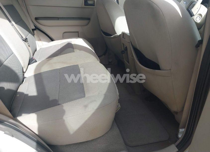 Photo 8 of 2008 Ford Escape XLT (VIN 1FMCU93128KD40692)